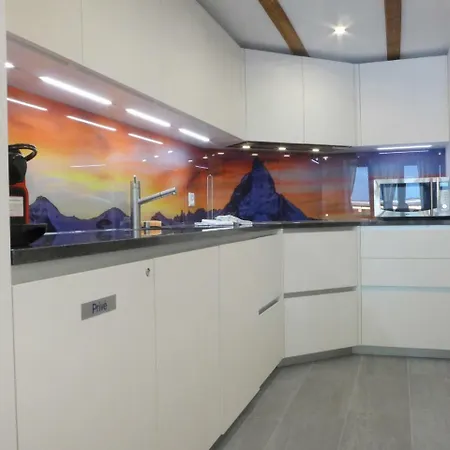 Bellevue.5 Apartment *